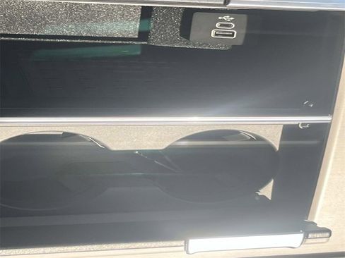 New 2025 Lincoln Navigator Reserve w/ Jet Appearance Package image 23