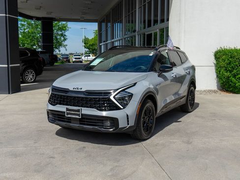 Certified 2025 Kia Sportage X-Pro AWD/4WD image 3