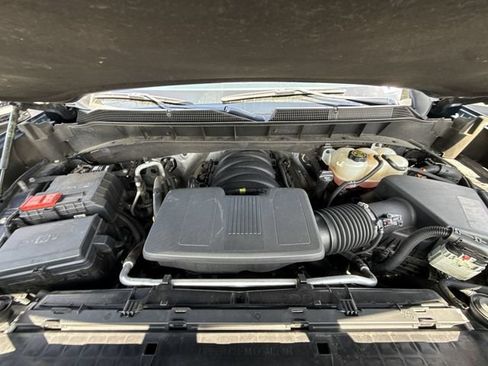 Used 2022 Chevrolet Silverado 1500 LT AWD/4WD image 28