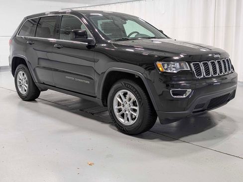 Used 2019 Jeep Grand Cherokee Laredo image 6