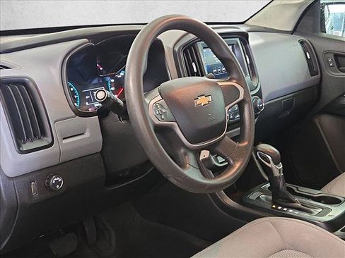 Used 2022 Chevrolet Colorado W/T w/ WT Convenience Package RWD image 11