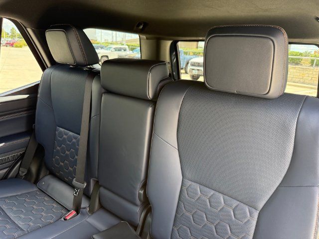 Used 2026 Toyota 4Runner Platinum AWD/4WD image 28