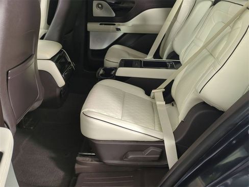 Used 2021 Lincoln Aviator Black Label image 25