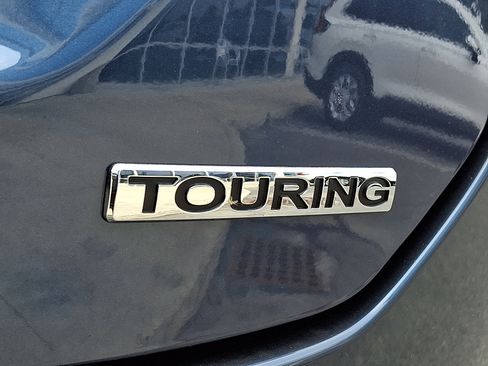 New 2026 Honda Pilot Touring image 11