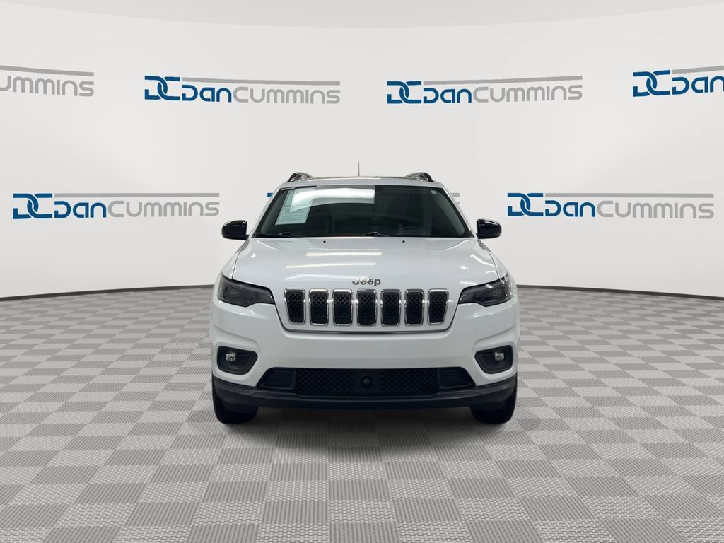 Used 2022 Jeep Cherokee Latitude Lux w/ Sun & Sound Group AWD/4WD image 3