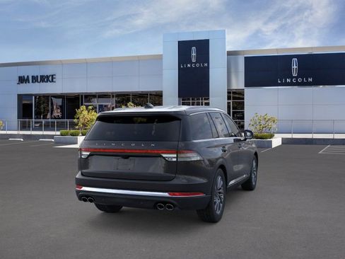 New 2026 Lincoln Aviator 2WD image 8