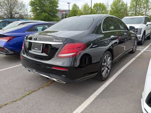 Used 2018 Mercedes-Benz E 400 4MATIC Sedan image 6