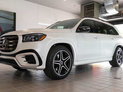 New 2026 Mercedes-Benz GLS 450 4MATIC