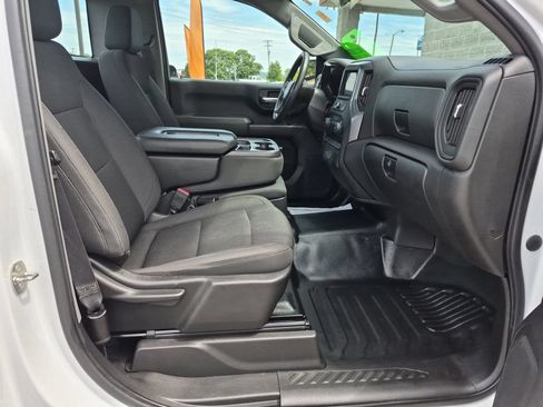 Used 2022 Chevrolet Silverado 1500 W/T RWD image 19
