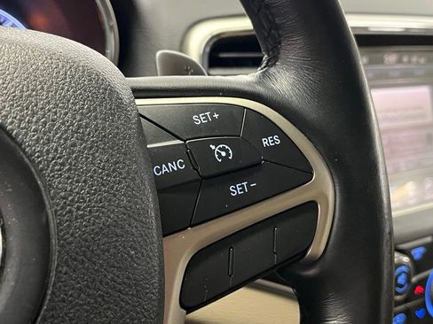 Used 2015 Jeep Grand Cherokee Limited AWD/4WD image 26