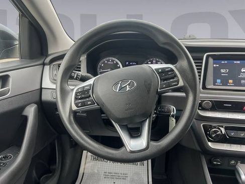 Used 2019 Hyundai Sonata SE FWD image 13