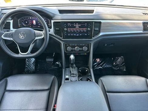 Used 2022 Volkswagen Atlas SEL image 15