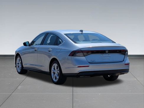 Certified 2025 Honda Accord LX image 3