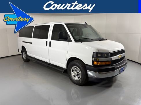 Used 2023 Chevrolet Express 3500 LT w/ LT Preferred Equipment Group RWD image 1