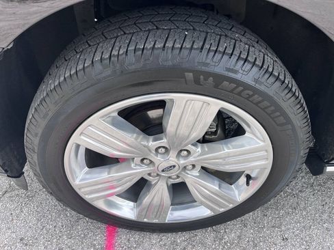 Used 2020 Ford Expedition Limited RWD image 17