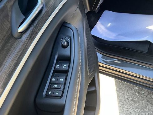 New 2026 Jeep Grand Cherokee L 4WD image 13