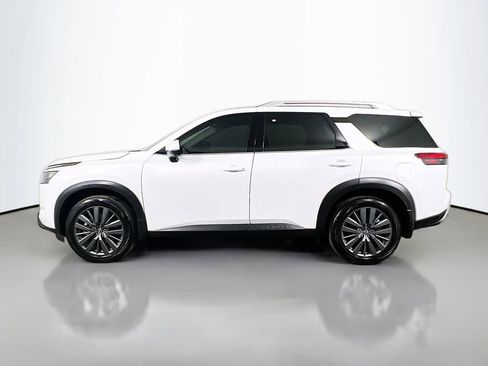 Used 2025 Nissan Pathfinder SL w/ SL Premium Package image 8