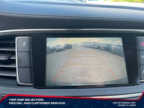 Used 2018 Buick Enclave Premium FWD image 24