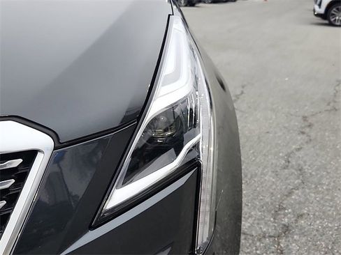 Certified 2023 Cadillac XT5 Premium Luxury image 9