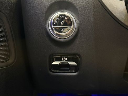 Used 2024 Mercedes-Benz C 300 4MATIC Sedan image 18