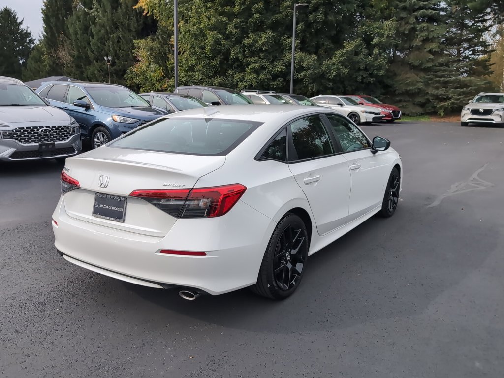 Used 2023 Honda Civic Sport image 5