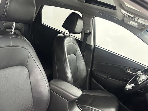 Used 2018 Hyundai Kona Limited image 37