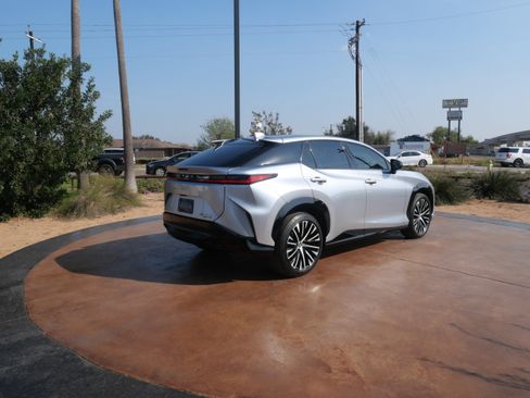 Certified 2023 Lexus RZ 450e Premium image 2