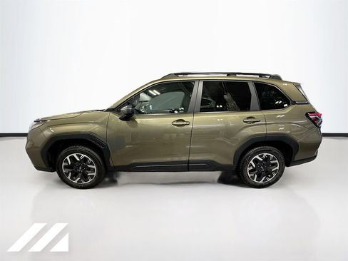 Used 2026 Subaru Forester Premium AWD/4WD image 7