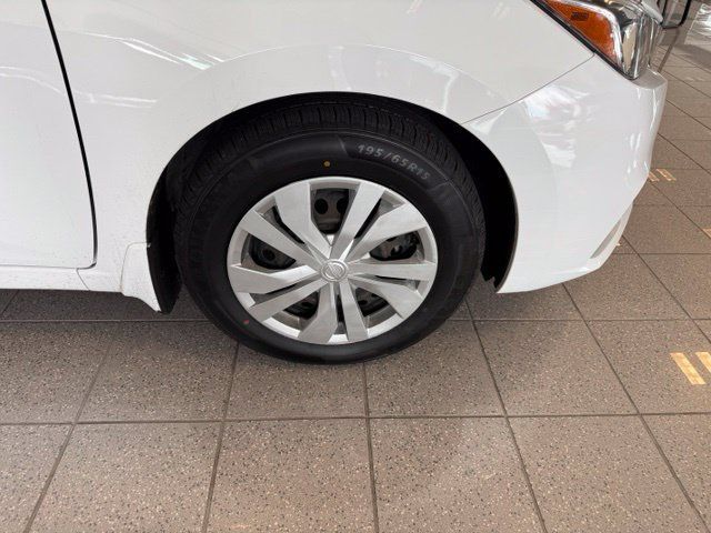 Used 2020 Nissan Versa S FWD image 12