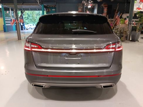 Used 2022 Lincoln Nautilus Reserve w/ Luxury Package AWD/4WD image 11