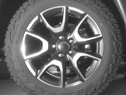 Used 2025 Jeep Compass Trailhawk AWD/4WD image 15