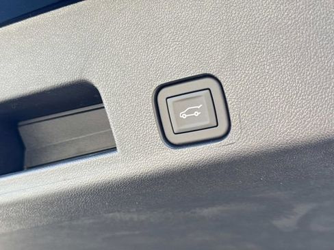 New 2026 Chevrolet Traverse RS FWD image 14
