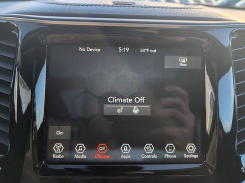 Used 2022 Jeep Cherokee Limited image 35