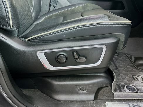 Used 2022 RAM 1500 Laramie image 24