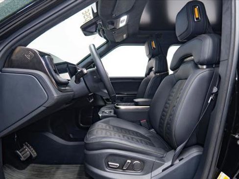 Used 2022 Rivian R1T Adventure image 32