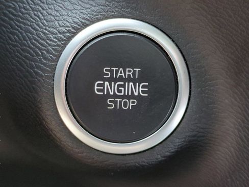 Used 2019 Volvo XC40 T5 Inscription AWD/4WD image 24