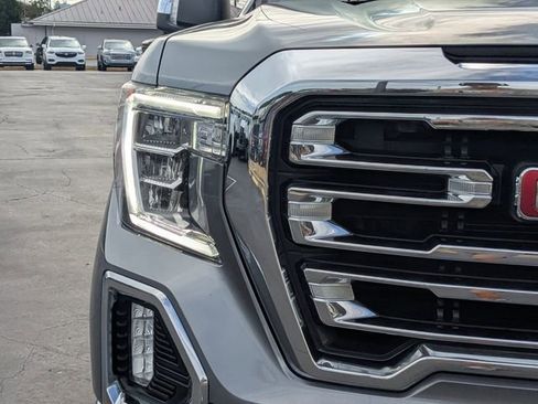 Used 2022 GMC Sierra 1500 SLT w/ SLT Premium Package image 9