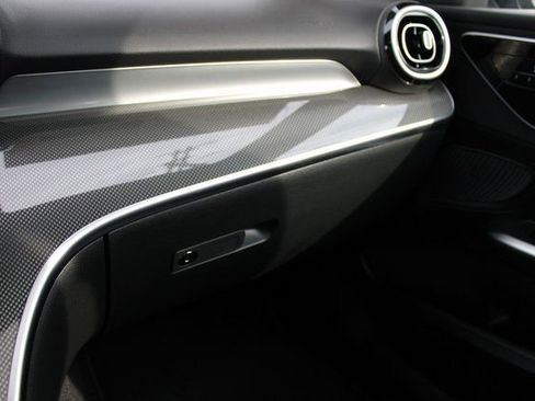 New 2025 Mercedes-Benz C 300 4MATIC Sedan image 33