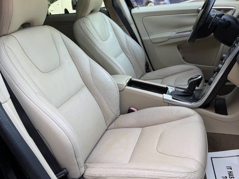 Used 2014 Volvo XC60 T6 AWD/4WD image 18