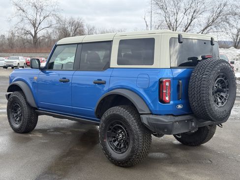 New 2026 Ford Bronco Badlands w/ Sasquatch Package image 4