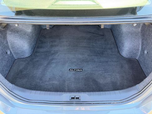 Used 2024 Nissan Altima 2.5 SV FWD image 32