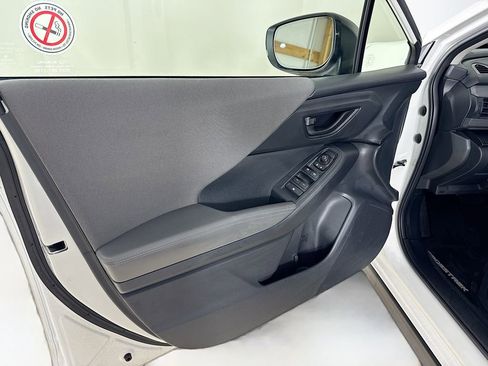 Certified 2024 Subaru Crosstrek 2.0i Premium image 9