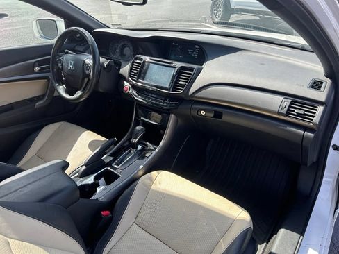 Used 2017 Honda Accord EX-L image 40