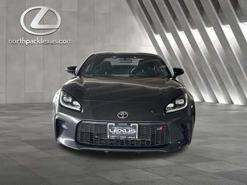 Used 2023 Toyota GR86 Premium image 7