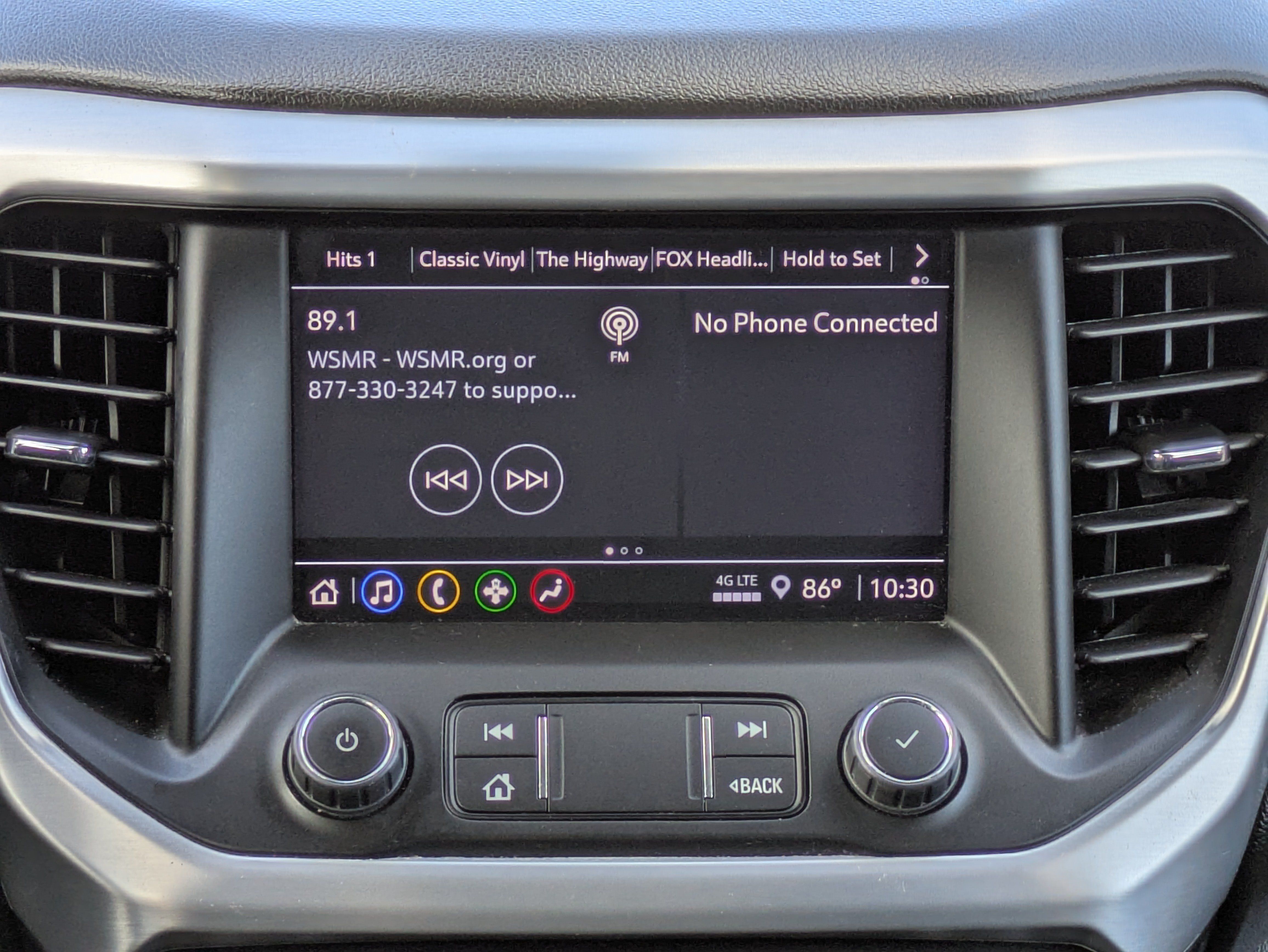 Used 2023 GMC Acadia SLE FWD image 18