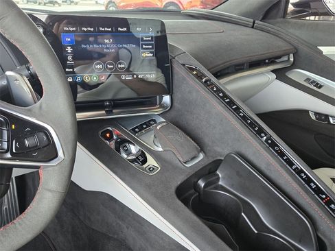 Used 2023 Chevrolet Corvette Stingray image 22