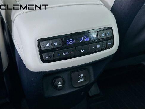 Used 2022 Hyundai Palisade Calligraphy image 36