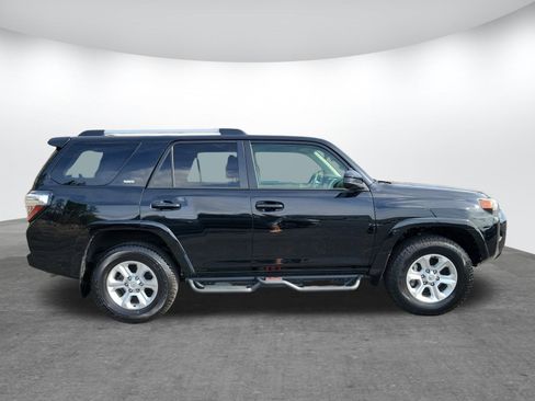 Used 2024 Toyota 4Runner SR5 image 25