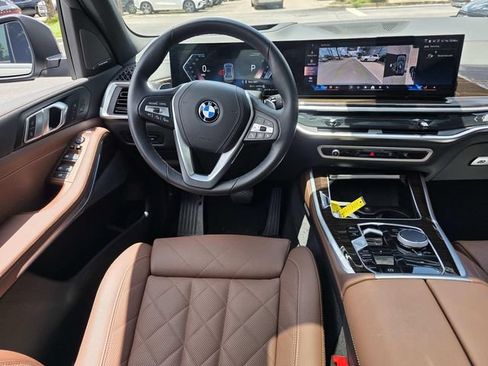 Used 2024 BMW X5 sDrive40i w/ Premium Package RWD image 9