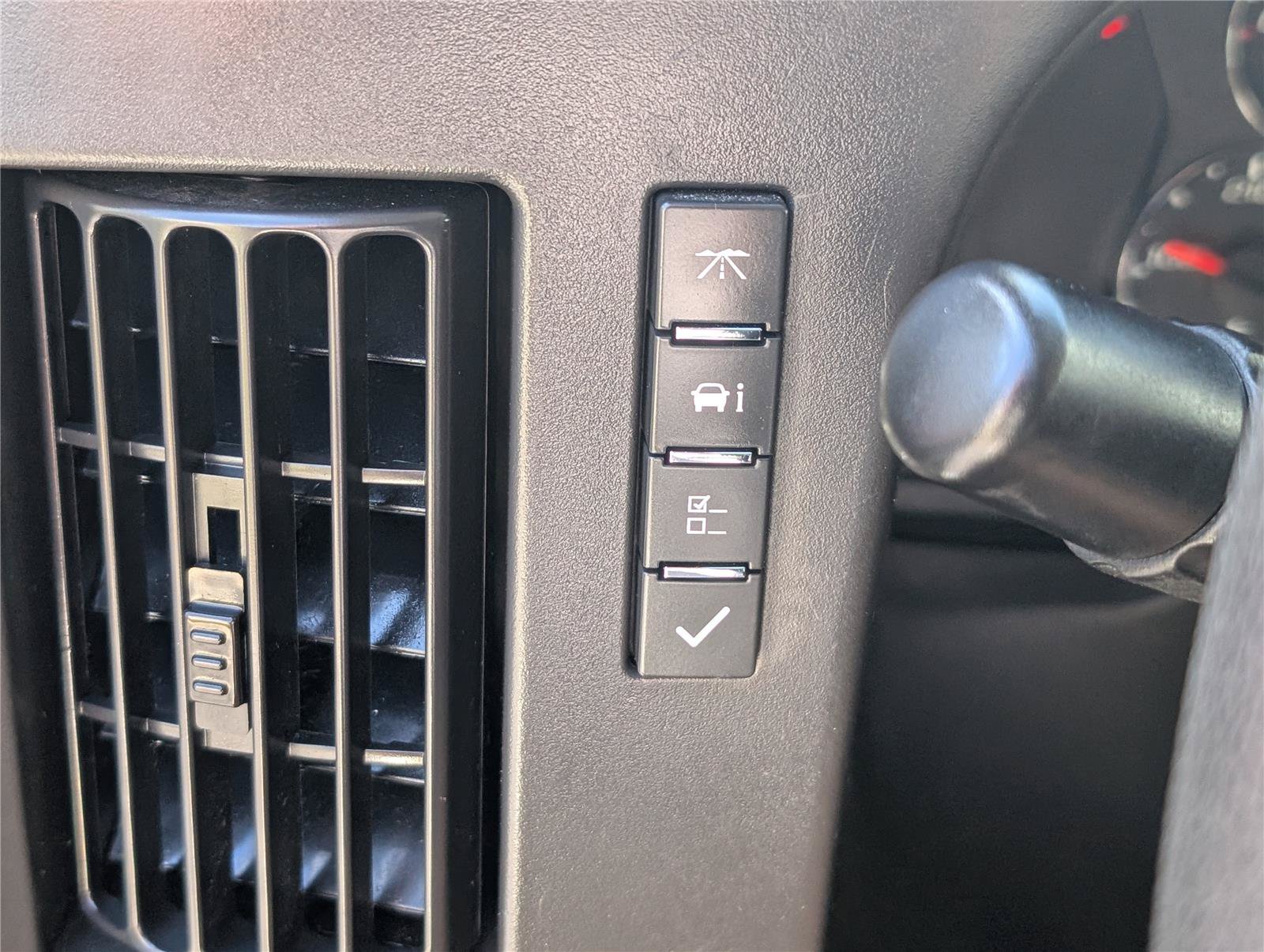 Used 2025 Chevrolet Express 2500 w/ Driver Convenience Package RWD image 19